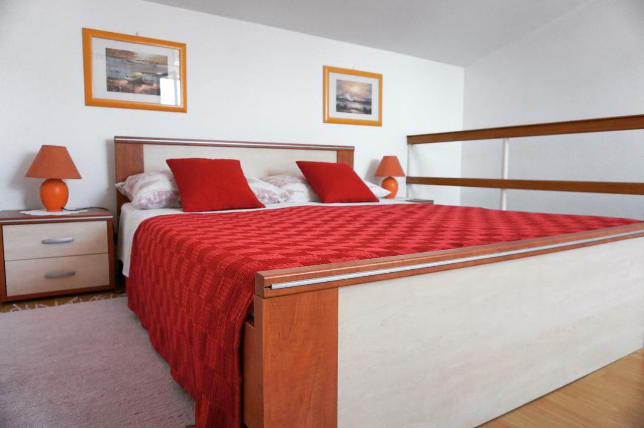 P&D Apartments Fažana エクステリア 写真